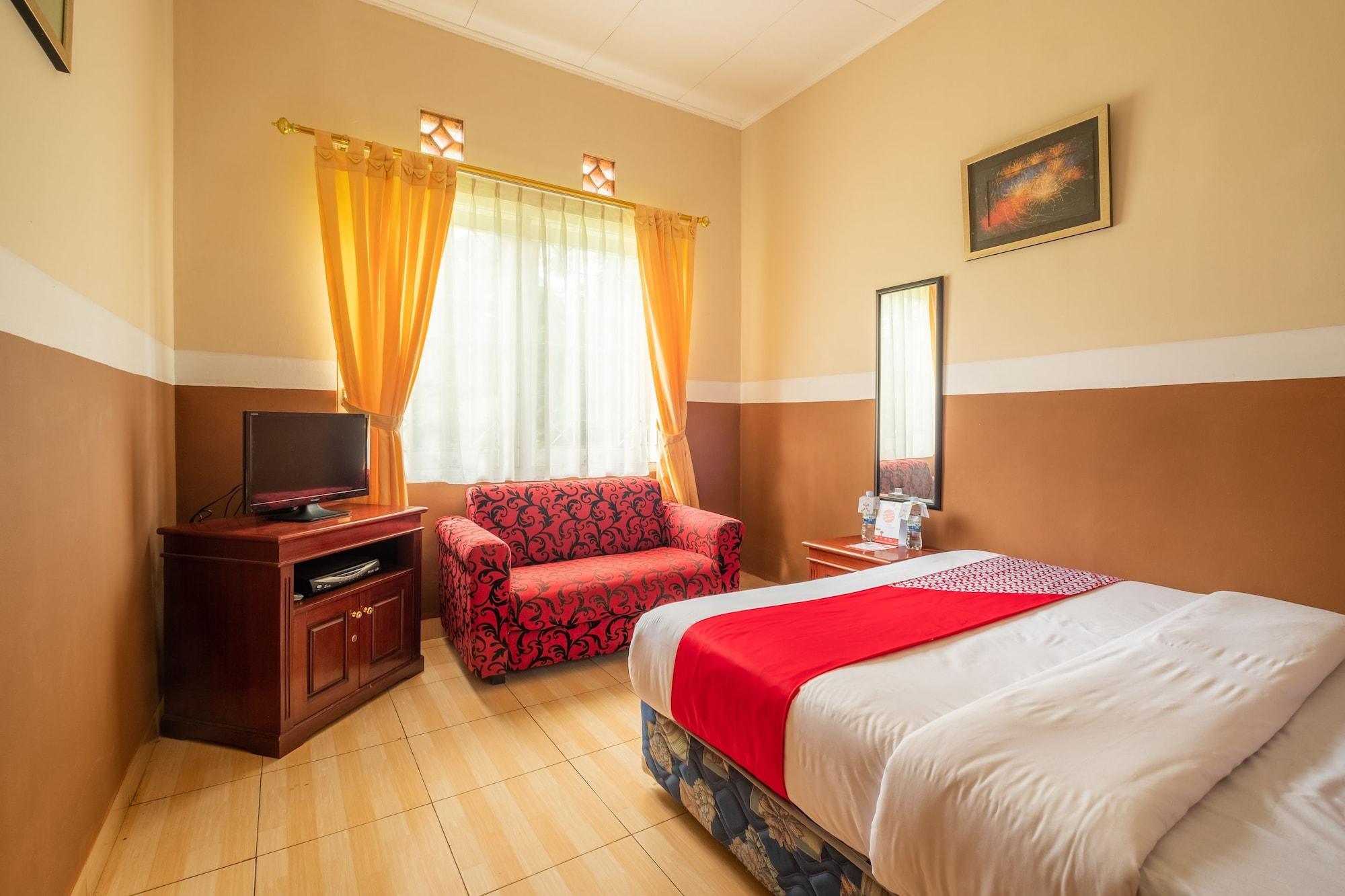 Reddoorz Plus At Grand Yustik Сукабуми Екстериор снимка